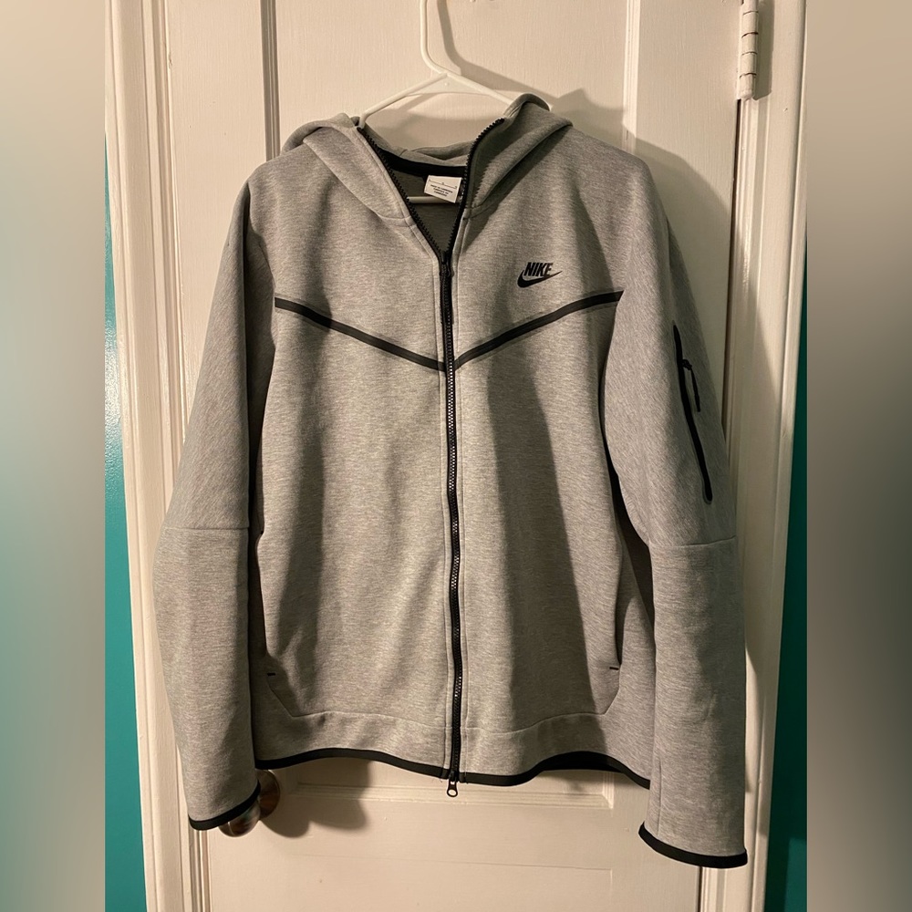 Nike Sportswear Tech Fleece 🤍
